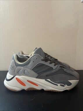 Adidas Yeezy Boost 700 Magnet size 7.5 condition New with tags